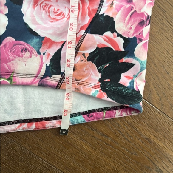 RARE Lululemon Hold Your Om Hoodie Secret Garden Floral - Picture 15 of 15